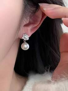 Minimalist Fashionable Classic Rose Stud Earrings, French Luxurious Elegant Camellia Flower Earrings, Suitable For Women's Daily, Festival, Party, And Commuting Wear