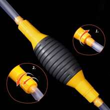 مستخرج زيت محرك السيارات والدراجات النارية، أنبوب شفط الزيت، مضخة الزيت، جهاز شفط يدوي. شفط ذاتي للمركبات، أداة شفط زيت بخرطوم مرن للاستخدام المنزلي. يمكن استخدامه لاستخراج الزيت، حقن المياه، واستبدال مياه خزان الأسماك للسيارات والدراجات النارية. التشغيل بسيط وملائم.