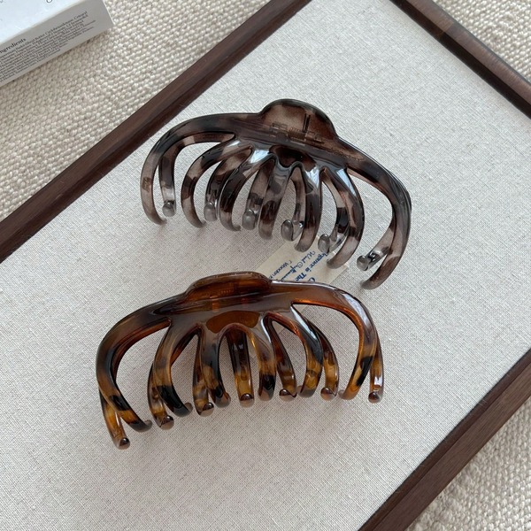 2 قطعة من مشابك الشعر بطبعة نقاط سوداء وطبعة نمر، اكسسوارات شعر كبيرة الحجم للنساء، تصميم أنيق وأزياء مشابك مخلب للشعر في فصل الشتاء