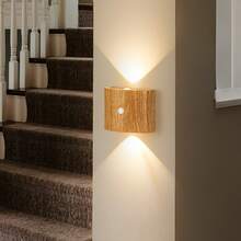 LED Bewegungsmelder Nachtlicht, Induktionslampe, LED Wandleuchte, USB aufladbar und mit 1200mAh Batterie betrieben, Büro Innenbeleuchtung, einfache Installation für Zuhause Dekoration (Schlafzimmer/Badezimmer/Küche/Flur) Stimmungslicht