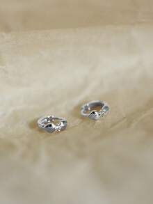 GAGAFEEL 1 Pair 925 Sterling Silver Fashionable Elegant Cute Mini Leaf Zirconia Ear Cuff Earrings, Suitable For Women's Daily Wear, Parties, Friendship Gifts