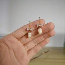 Pearl Skull Earrings Hypoallergenic Hand-Carved Freshwater Pearl Halloween Wedding Gothic Punk Bow Jewelry Gift For Her Birthday Christmas