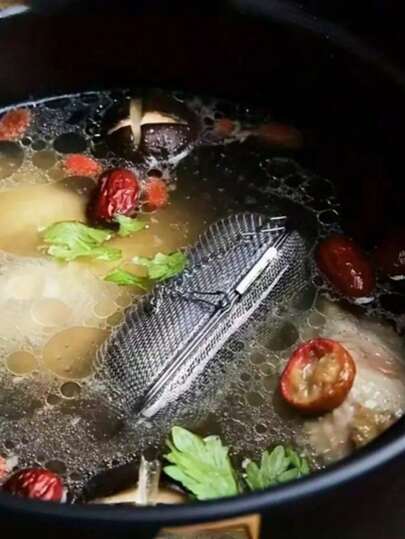 Stainless Steel Fine Mesh Spice Sieve, Stainless Steel Loose Tea Grass Filter Net, Extendable Chain Kitchen Seasoning Ball, Suitable For Home Use, Durable Easy To Clean, Kitchen Spice Manufacturer.