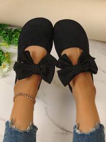 Breezelady Women's Black Suede Mary Janes With Bow - Perfect For Work & Beyond! Featuring Smooth Suede And A Refined Bow, These Flats Bring Elegance To Your Workwear. The Flat Heel Provides Comfort For Long Office Hours, And They Also Work For After - Work Plans. Great For US Professional Women Seeking Stylish Yet Practical Footwear. - 黑色 - 查看 8