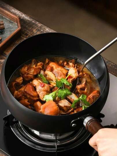 优质铁锅，超强不粘铁锅，平底宽腹小铁锅，露营锅，适用于电磁炉和燃气灶，多功能不粘锅具，可用于煎、炒、炸、煮、炖。款式随机发货。