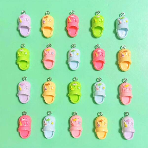 20 piezas Surtido de mini encantos realistas de colgantes, adecuados para hacer joyas DIY, aretes, collares, pulseras, llaveros, encantos de bolso y accesorios