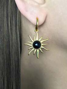 1 Pair Fashionable Sun & Moon Alloy Dangle Earrings For Women, Suitable For Casual, Party, And Elegant Accessory