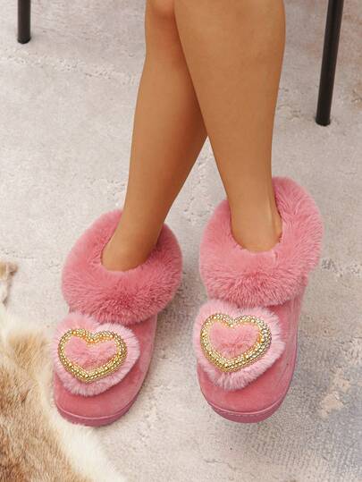 Nuevas zapatillas con suela gruesa para mujeres, lindas zapatillas de interior con tacón alto y cálidas para maternidad, zapatillas de pareja con decoración de corazón, invierno, zapatillas divertidas