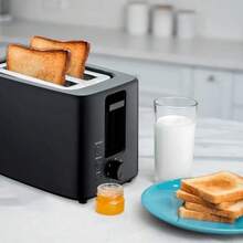 Tostador de Pan MasterChef 2 Rebanadas Negro tostador de pan MasterChef capacidad 2 rebanadas color negro diseño compacto y elegante funcion de tostado rapido descongelar y mantener caliente ideal para desayunos y cocinas pequeñas eficiente y facil de limpiar aparato domestico de buena potencia y soporte para pan variados - Tipo de Enchufe A USA (110-127V) - Ver 2