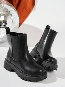Botas de tobillo estilo británico para mujer, nuevas para otoño/invierno, suela gruesa y ligera, botas cortas clásicas de moda en color negro, botas para damas