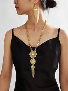 Mgyi goldfarbene Kupfer modische und hochwertige Luxus Retro für Frauen, 18 Karat vergoldete elegante Luxus quadratische Design Halskette für Frauen, geeignet für Nigeria, Dubai, Naher Osten, Saudi-Arabien Braut Hochzeit, täglicher Gebrauch, Hochzeitsjubiläumsgeschenk, Halloween Geschenk für Freunde