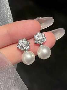 Minimalist Fashionable Classic Rose Stud Earrings, French Luxurious Elegant Camellia Flower Earrings, Suitable For Women's Daily, Festival, Party, And Commuting Wear