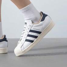 Adidas Originals Men's And Women's Shoes 2026 New SUPERSTAR Low-Top Sneakers Casual Shoes White Sneakers ID4685 - White - View 1