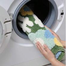 1pc Fluffy Floral Bathroom Mat, Cute Happy Flower Design, Non-Slip Washable Absorbent Bath Rug, Suitable For Bathroom, Sink, Shower, Bathtub, 28" X 18"