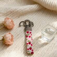 1pc Zinc Alloy Keychain, PU Pattern Printing, Elegant Design, Anti-Rust Coating. Suitable For Car Keys And Home Keys, Both Practical And Fashionable.