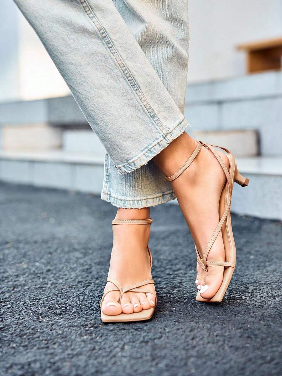 Womens Strappy Low Kitten Heels Sandals Open Square Toe Flip Flop Summer Dress Party Shoes - 裸色 - 查看 1