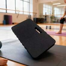 1 Stück rutschfestes, hochdichtes Schaumstoff Kniepolster, bequemes Kissen für Gärtnern/Reinigen/Yoga/Training. Rutschfester, hochdichter Schaumstoff Knieschutz - reduziert den Knie-Druck auf harten Oberflächen (Gärtnern/Reinigen/Training). Hochdichtes Schaumstoff Knie-Kissen - rutschfest für Gärtnern,