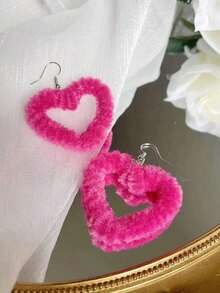 1pair Plushy Oversized Heart Shaped Dangle Earrings In Rose Red Color, Autumn Winter Style Valentines - Màu Hồng Tươi - Xem 3