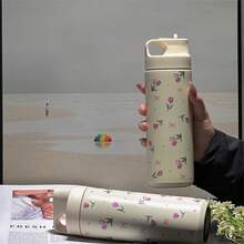 1 garrafa de água isolada a vácuo de aço inoxidável de 550 ml/18,6 oz, com tampa flip à prova de vazamentos, caneca de viagem com padrão de laço e tulipa - adequada para academia, atividades ao ar livre, uso no carro, lavagem à mão, reutilizável, presente para mulheres e meninas, padrão divertido, garrafa de água esportiva