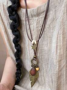 1pc Vintage Long Feather Star Necklace, Double-Layer Bowknot Sweater Chain (1-2 Black Beads Random)