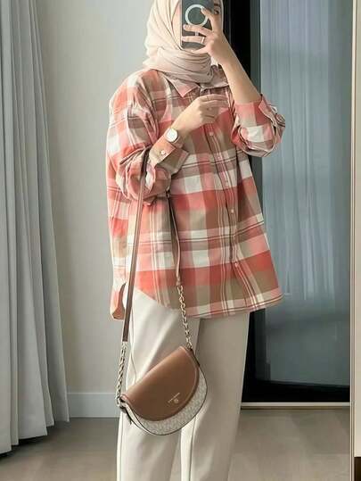 Women's Simple Woven Fabric Long Sleeve Button Plaid Shirt Collar Blouse