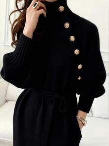 女士高领长袖连衣裙，配有腰带和收腰设计，纯色斜扣装饰，中长款羊毛针织连衣裙，适合秋冬季节穿着，秋季女装 - 黑色 - 查看 3