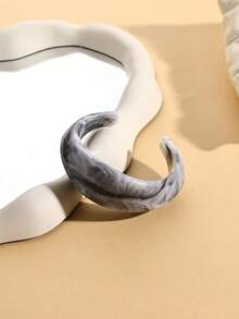 1pc Women's Fashion Open Bangle Bracelet, New Personalized Candy Color Resin Bracelet Jewelry Gift, Suitable For Women, Students, Girls For Daily Matching, Party, Banquet, Travel