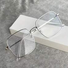 1 Piece Shiny Large Frame Fashion Decorative Glasses, Unisex - Relieve Eye Fatigue And Screen Glare, Including Computer, TV, Mobile Phone, And Gaming Devices.Fashion Glasses, Y2K Design, Selfie And Live Streaming Photo Props, Screen Protection,  Glasses, Lightweight Frames, High-Quality Lenses, Photo Props Accessories, Social Media Influencer Must-Have - 金色的 - 查看 3