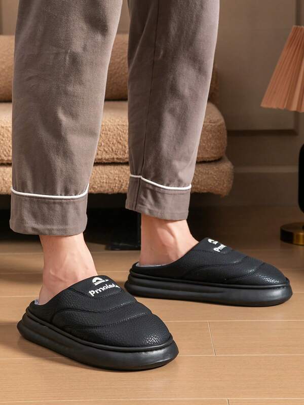 نعال منصة للرجال ذات ريش ومربعات مريحة من EVA، أحذية منزلية شتوية دافئة من الفرو الناعم وخفيفة الوزن مع رغوة الذاكرة 2025