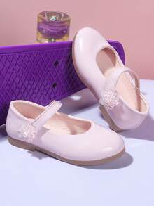 1 Pair Of Must-Have Pink Mary Jane Shoes For Girls In 2025 - Cool Pink Two-Tone Knit, Magic Strap With Pearl Lace Trim, Protective Sole, Round Thick Heel, Woodland Style Flat Shoes For Children, Suitable For Ages 5-12, Perfect For Halloween/Parties/School Commuting!