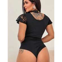 Women's Lace Bodysuit With Short Sleeves And Pearl Details - màu đen - Xem 2
