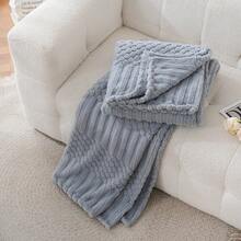 Throw Blanket - Soft & Fluffy Fleece, Cute & Aesthetic, Perfect For Sofa, Couch, Chair, Bed, Living Room & Bedroom, All-Season Use, Plush & Cozy Decorative Blanket