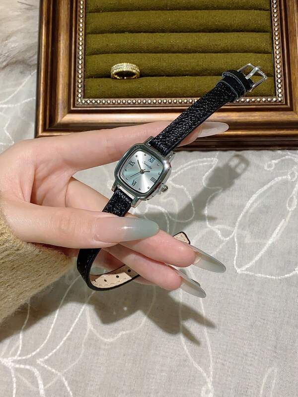 SUNLIFEX 1 Stück retro-inspirierte minimalistische Lässig Damenuhr, elegantes quadratisches Gehäuse, PU-Lederarmband, zierliches und charmantes kleines Zifferblatt mit dekorativen Stundenmarkierungen, perfekt für den Alltag, Geburtstaggeschenke, Partys, Feierlichkeiten und als ideales Geschenk für sich selbst oder Freunde