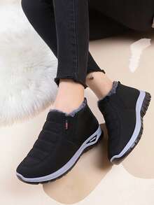 新款防水保暖冬季情侣雪地靴，加厚毛绒内衬防滑百搭女靴