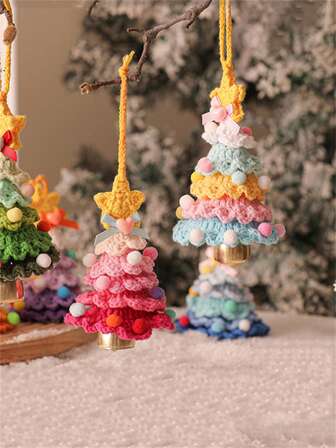 1 pieza Adorno navideño de peluche, producto terminado de ganchillo de lana, pequeño ornamento de mesa de árbol de Navidad, adorno navideño para colgar en el coche