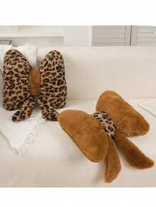 3/1 pièce Coussins décoratifs à fleurs/papillons en couleur marron/unie, coussin décoratif doux et mignon avec nœud papillon, convient pour le lit, le canapé et la chambre, coussin décoratif indispensable pour l'automne/l'hiver, cadeau d'anniversaire, cadeau parfait pour la famille et les amis pour les mariages, coussin décoratif en flanelle, ornements