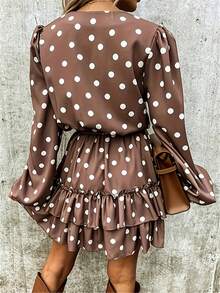 Đầm Fashion Me Xuân/Hè thanh lịch chấm bi nhiều tầng dáng chữ A tay bồng cổ chữ V ôm sát có thắt lưng, chất liệu pha polyester, màu cà phê, thích hợp cho mặc thường ngày, đi làm, hẹn hò, xuân/hè/thu, ngày lễ tình nhân và kỳ nghỉ. - Cà phê - Xem 2