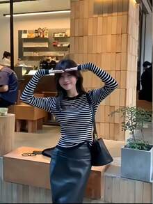 Korean Style Elegant Striped Long Sleeve Round Neck Versatile Fitted Pullover Sweater For Women, Autumn/Winter