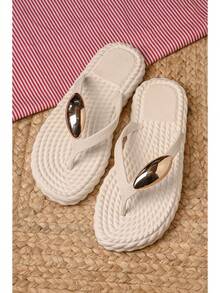 Sandalia Feminina Chique Estilosa Linda Verão Com Detalhe Cromado - Branco - Visão 4