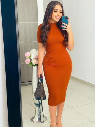 Descubre nuestro vestido largo para dama, ideal para lucir espectacular en cualquier ocasión  Diseño cómodo, moderno y con ese toque chic que te encanta