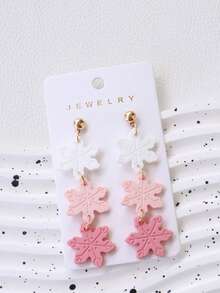 1 par de pendientes de copo de nieve con textura suave tipo arcilla pintada, color rosa, regalo de alta gama para fiestas - Tres copos de nieve consecutivos - Ver 3