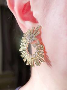 SEQUITO 2 piezas de joyas para las orejas con baño de oro elegante, aretes de gran tamaño con circonita cúbica simétrica, joyería de fiesta y disfraz de diosa