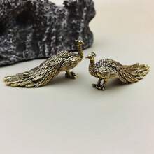 Brass Vintage Peacock Statue, Handmade Miniature Sculpture, Suitable Home And Office Decoration - Halloween,, Or Birthday Gifts.No Power Required;Exquisite Carved Collectible, Essential Holiday Decoration Animal Lovers, Idea, Holiday Decoration, Vintage Decoration, Elegant Sculpture, Brass Statue, Fine Craftsmanship, Collectible Figurine, Miniature Model, Home Decorator, Holiday Decorator - 黃銅-孔雀 - 查看 8