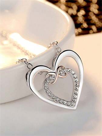 1pc Fashionable Unique Luxury Christmas Double Heart Infinity Pendant Necklace, Suitable For Daily Decoration And Christmas Decoration, Christmas And Other Holiday Surprise Gift For Family, Classmates And Friends