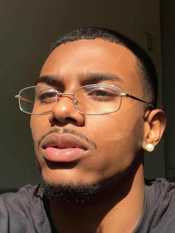 A Pair Of Men's Gold Square Small-Frame Blue Light Glasses,Made Of Metal, Anti-Blue Light, Y2K Style, Mobile Phone Accessories,Blue Light Glasses Women,Fake Glasses,Clear Glasses,Glasses Women,Easy Comfort,Season Picks,Halloween Edit,Suitable For Daily Office Commuting,Back-To-School Season,Gaming,Looks Of Party,Campus Study.