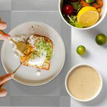 SERAPHINEX Manteles Individuales Lavables, Juego De 6 Piezas, Material De PVC Y Poliéster De Alta Calidad, Antideslizante Y Resistente Al Calor, Apto Para Mesas De Cocina, Diseño Sencillo, Duradero Y Fácil De Limpiar - Gris - Ver 3