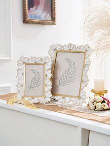 1pc White Resin Frame With Gold Trim, 3D Daisy Flower Pattern Decorative Photo Frame, Square Shape For Home Desktop Display, Horizontal & Vertical Use, Suitable For Home Decor And Photography Props - White - View 5