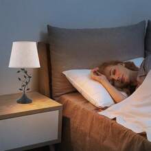 Creative Warm Table Lamp, Bedroom Bedside Lamp, Nordic Solid Wood & Fabric Decor, USB Powered, Bedroom, Study, Airbnb, LED Nightlight - 1 chiếc - Xem 2