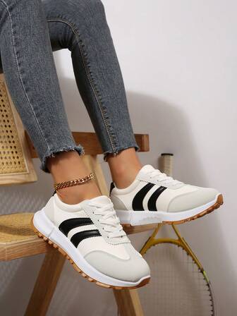 Baskets de marche décontractées pour femmes, semelle épaisse, style rétro léger et confortable pour le fitness