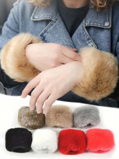 1 Pair Faux Fur Short Wrist Cuff,Elegant Monochrome Plush Wrist Sleeves,Soft Faux Fur Wrist Cover,Winter Wrist Cuff Warm Plush Wrist Cuff,Faux Fur Short Wrist Cuff,Simulate Fox Fur Design,Elegant & Cute Fingerless Arm Warmer Sleeve For Women, Suitable For Daily Wear, Party, New Year Events, Matching With Coats, Sweaters, Dresses